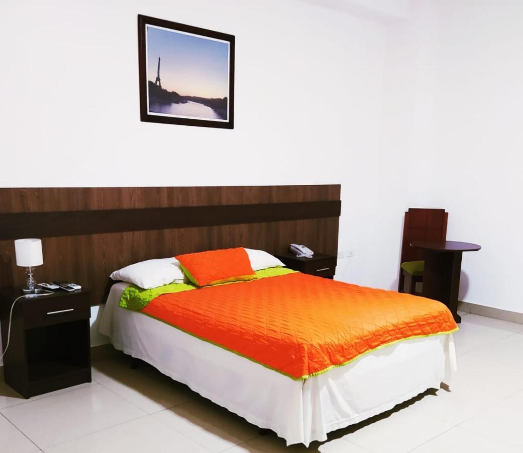 Manta Airport Hotel Zewnętrze zdjęcie